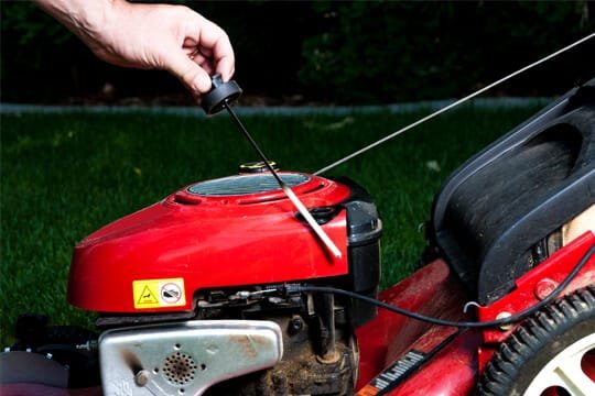 lawn-mover-maintenance In Dubai