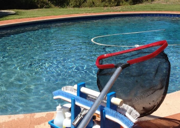 pool cleaner services